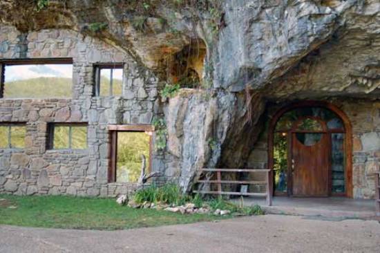A hotel entirely carved into the rock