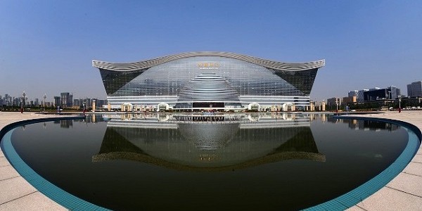 4764entury-global-centre-front2-horizontal-gallery
