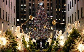 Image: The Rockefeller Center Christmas Tree is