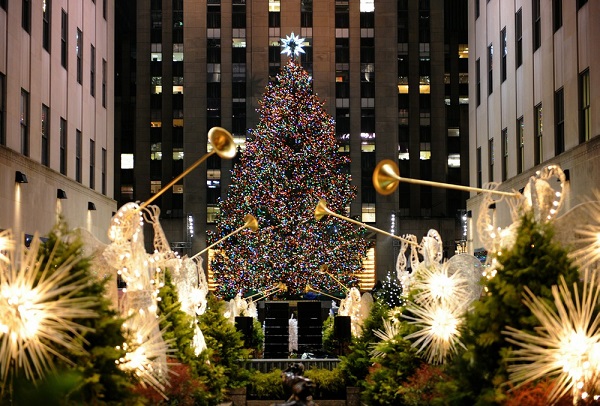 Image: The Rockefeller Center Christmas Tree is