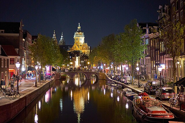 The 18 Best Things to Do For Women in Amsterdam