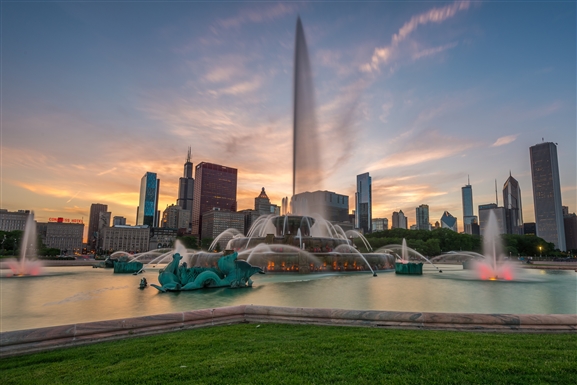 The 15 of the Best Things to Do in Chicago For Woman